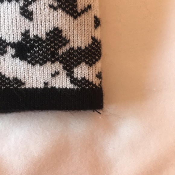 Cropped tank top. - Picture 6 of 6